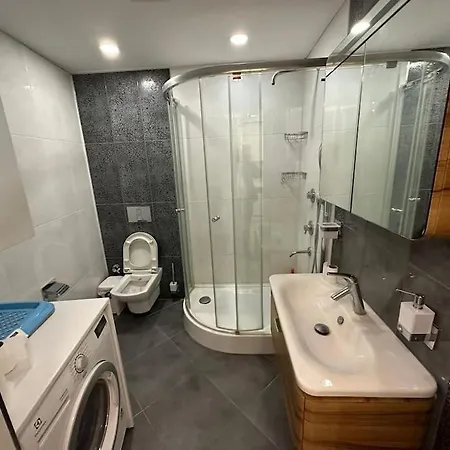 Muhtesem Manzarali 1+1 Apartamento *